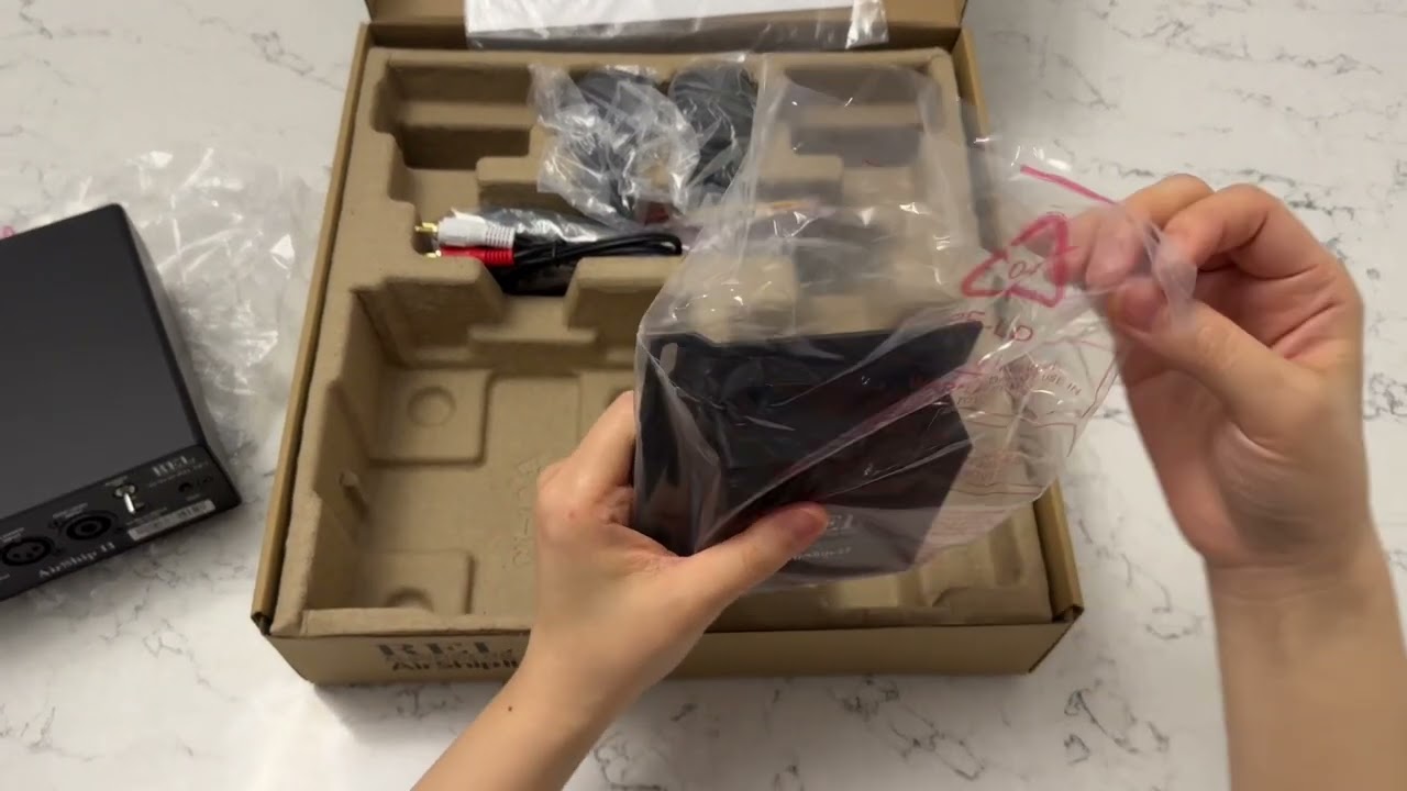 Unboxing REL Airship II