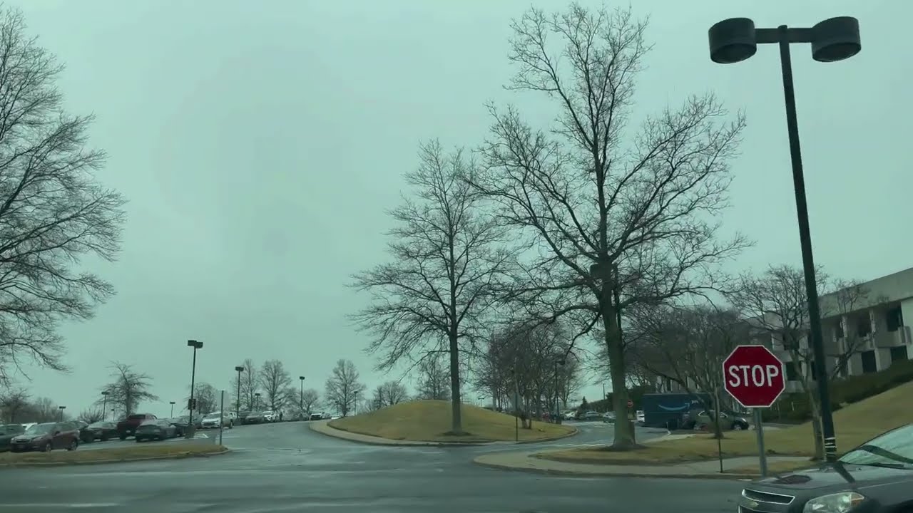 DRIVING BY FARMINGVILLE, NEW YORK, WINTER 2022, NEW YORK, 4K/60