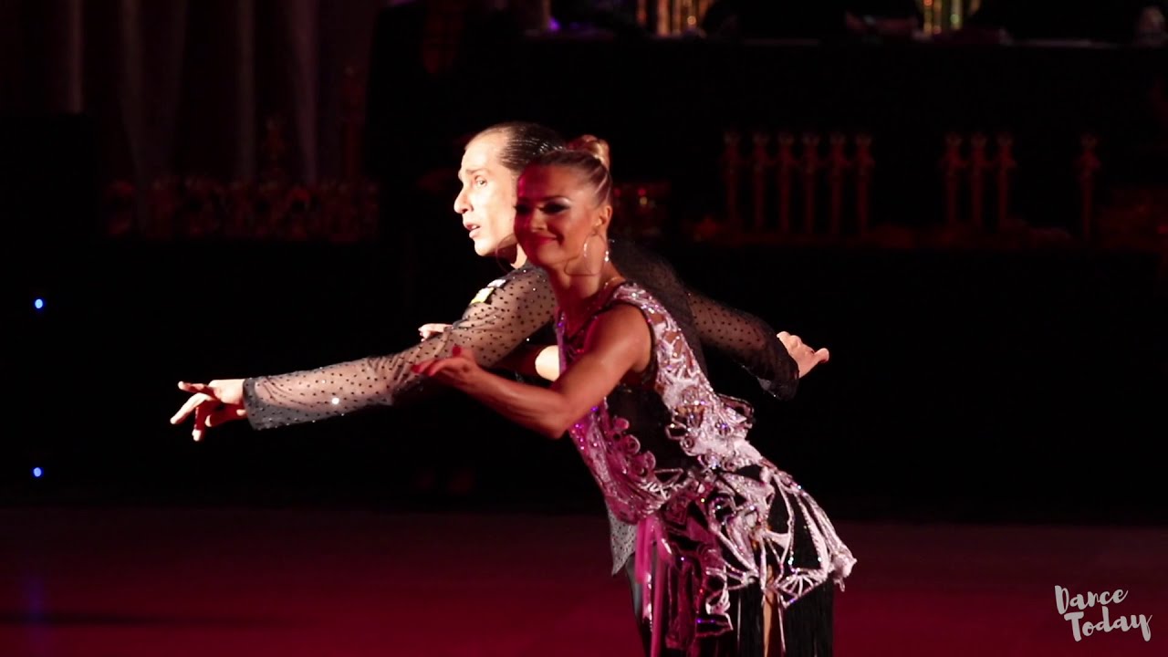 Riccardo Cocchi - Yulia Zagoruychenko | Samba | Kings Ball