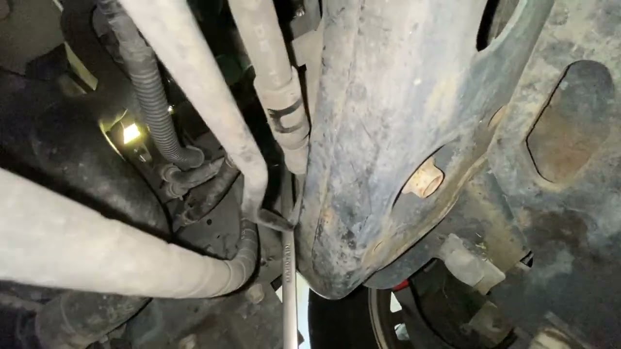 378.- 2014 TOYOTA TUNDRA 5.7 ALTERNATOR REPLACEMENT/ HOW TO REPLACE ALTERNATOR
