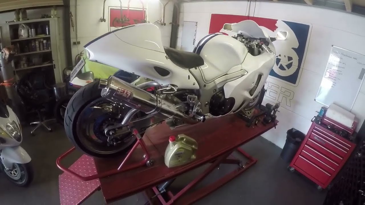 Hayabusa Gen 1 removing fairings and Oil change | CSB Workshop Vlogs