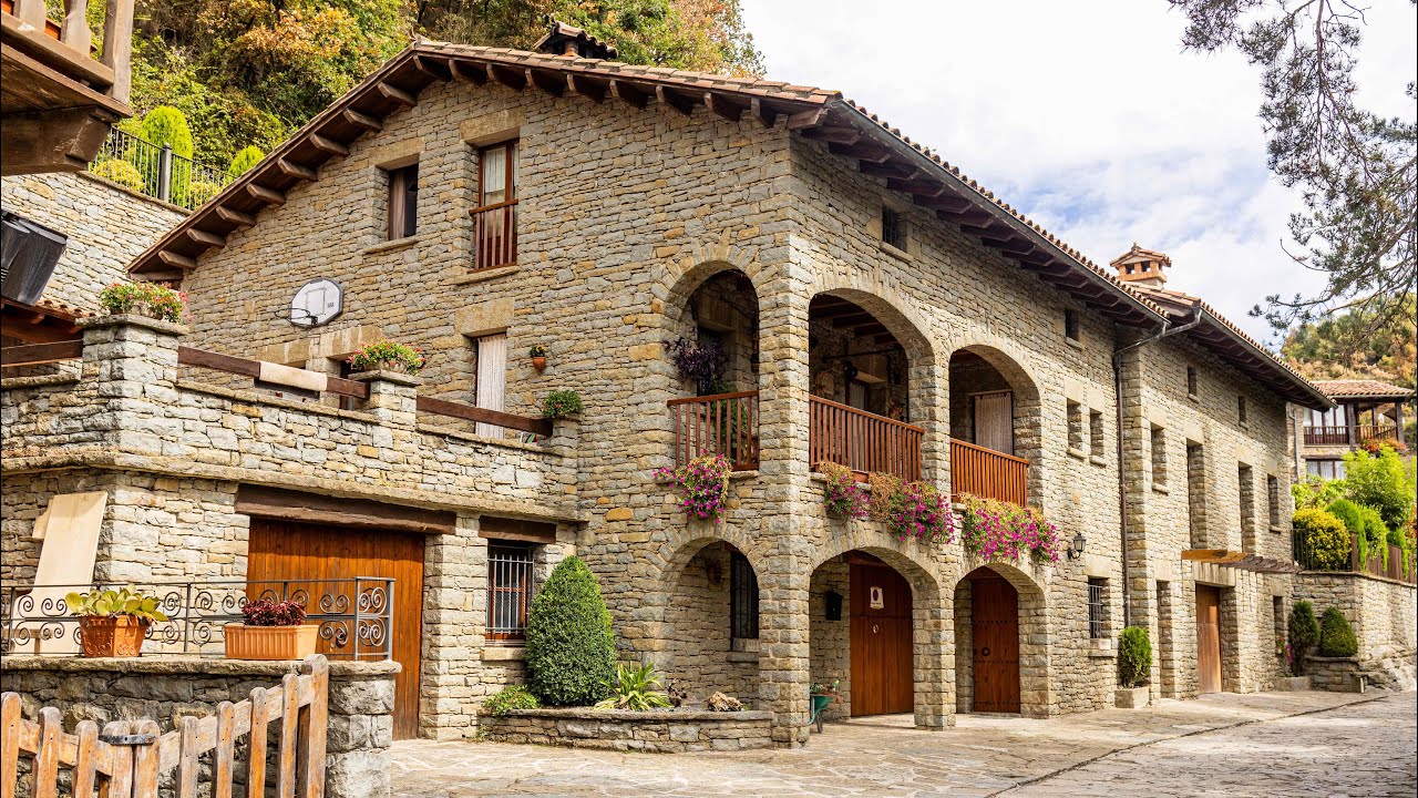 📍 RUPIT - el pueblo más bonito de Cataluña -