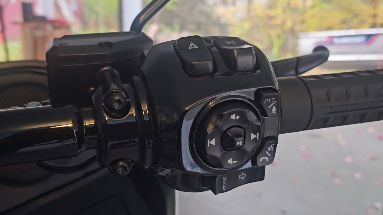 How to install heated grips on 2024 Harley Road Glide. SEE my comments in the description.