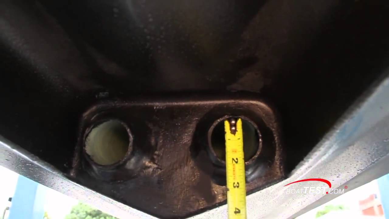 Air Step Hull by Beneteau : test by BoatTest.com