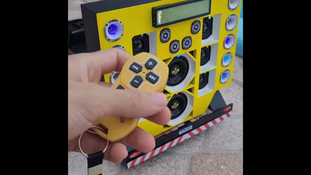 MINI AMAROK COM MINI PARED&Atilde;O DE SOM AUTOMOTIVO INCR&Iacute;VEL TOCANDO!
