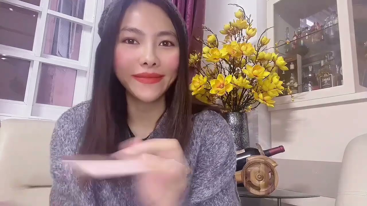 Họ thích điều gì ở bạn ? Ngoại hình / tính cách ( Chọn tụ / Timeless )
