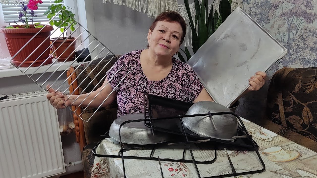 Почистила без усилий //протвень, казан, сковороду и.т.д //