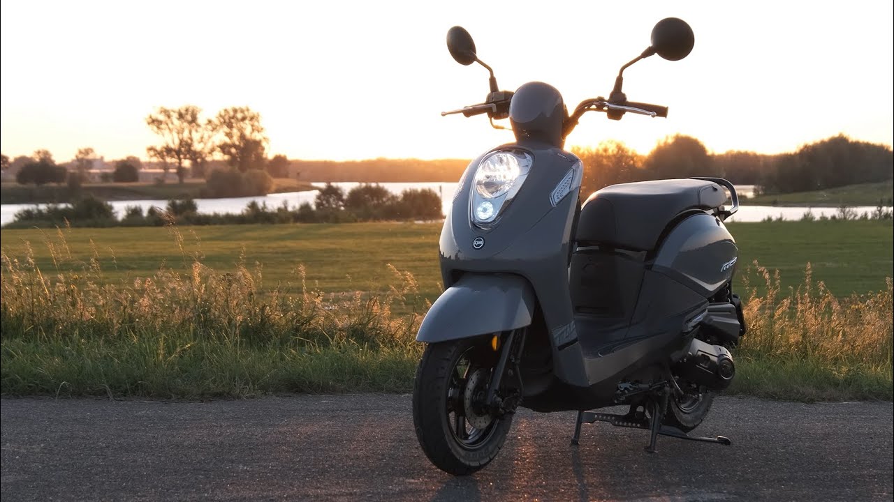 SYM Mio 50i review