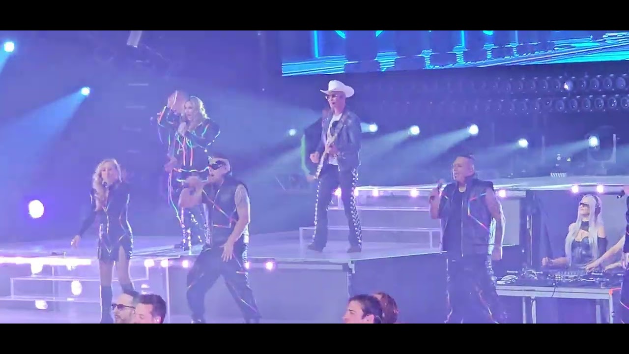 Opening  del 90s Pop Tour 