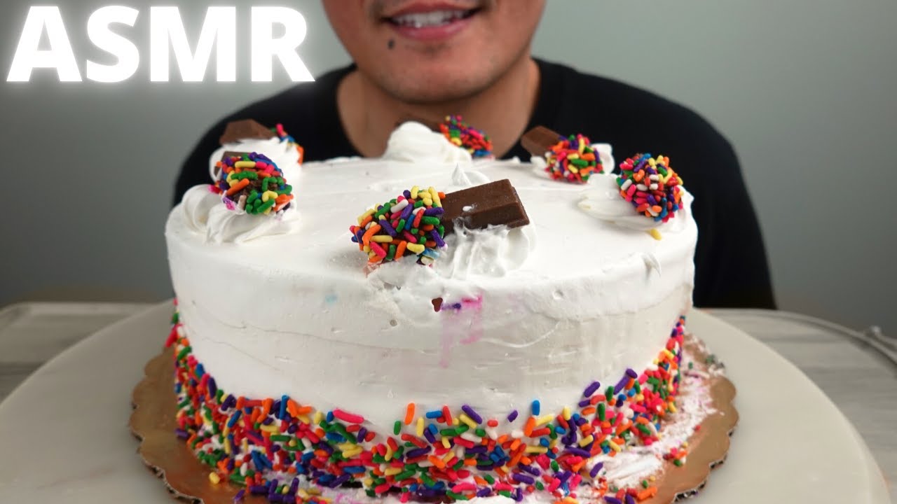 ASMR | Cold Stone Creamery Cake Batter Ice Cream Cake | The Hangry Mole