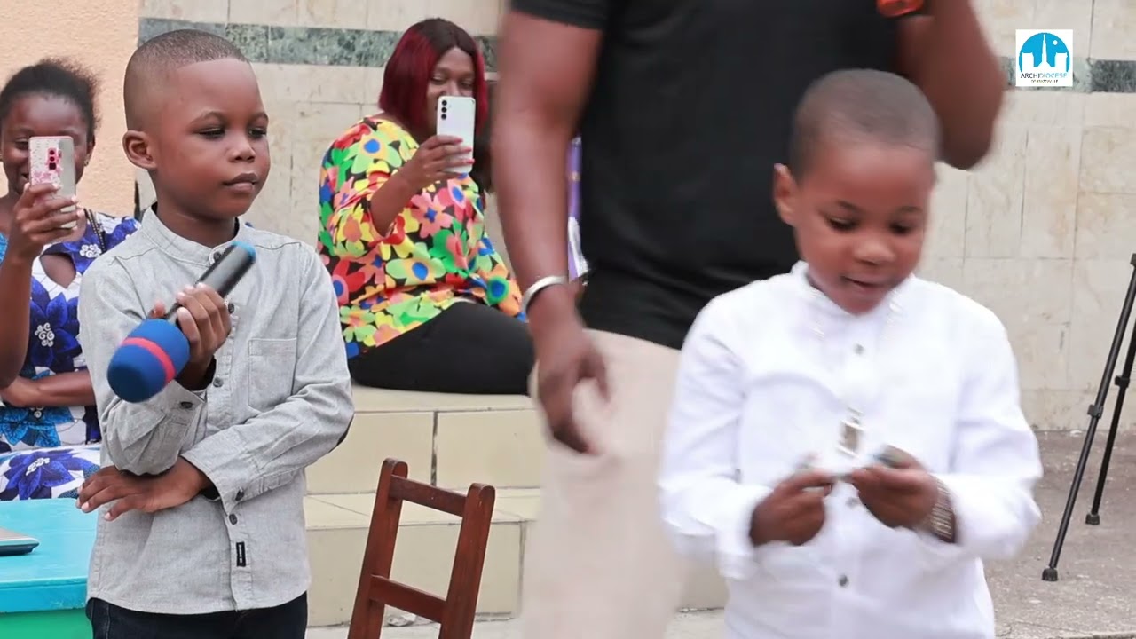 Maternelle centre saint Joseph: Cérémonie de remise des diplômes de fin de cycle 2024-2025