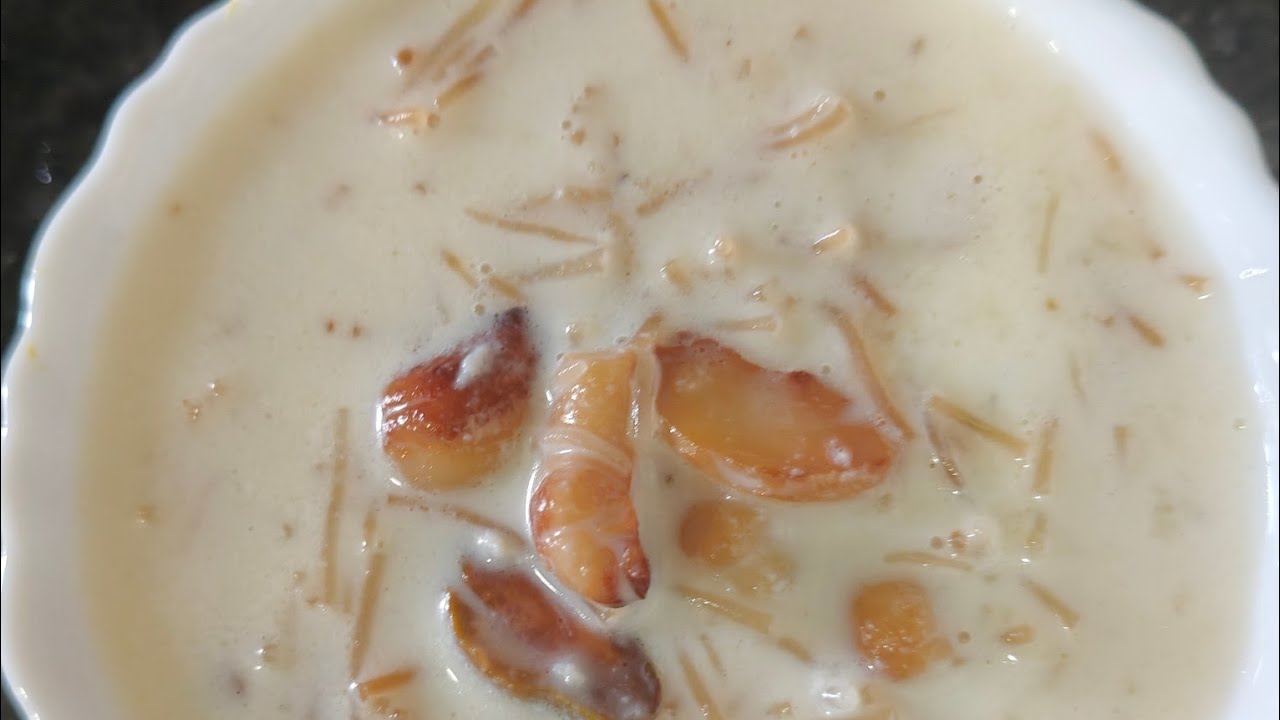 Ramzan Special 🥛✨Shevai Kheer is a classic Indian dessert.
