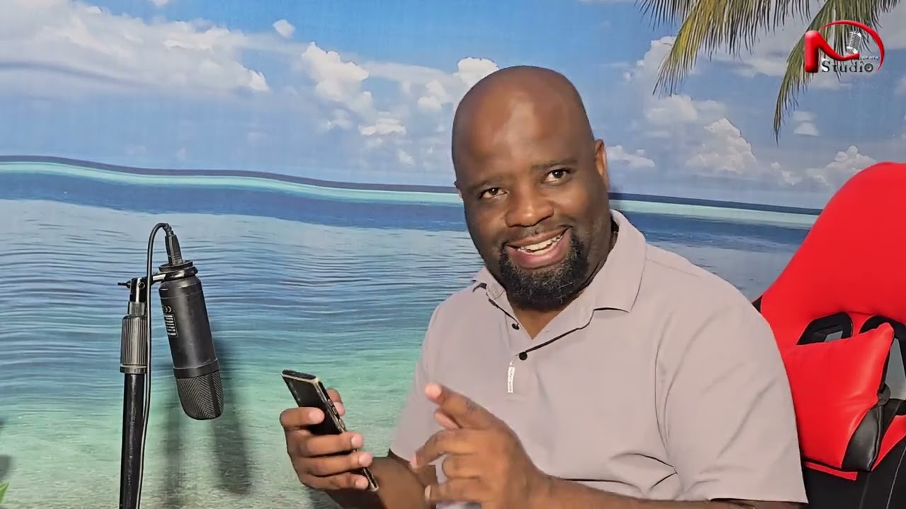 Solly Makamu | Answering questions |