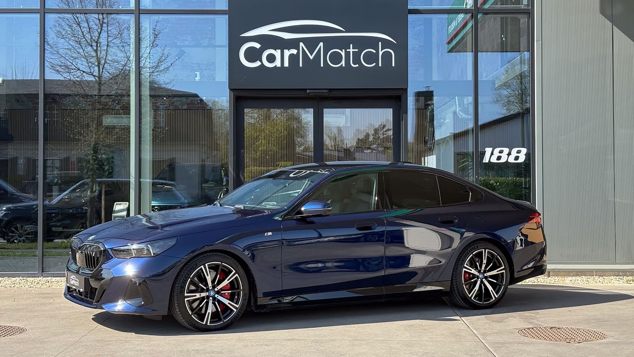 BMW I5 eDrive40 - Individual Tansanitblau Metallic @ CarMatch