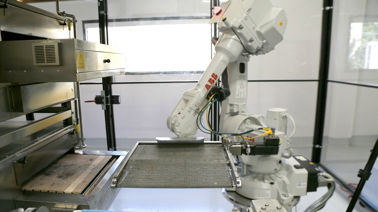 Zume delivers made-to-order pizza with robots