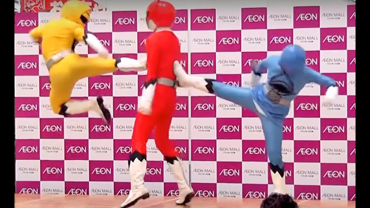 動物戦隊ジュウオウジャーショー　司会のお姉さん「よいこのみんな！　とってもかっこいいデスガリアンショーがはじまるよ」　Doubutsu Sentai Zyuohger