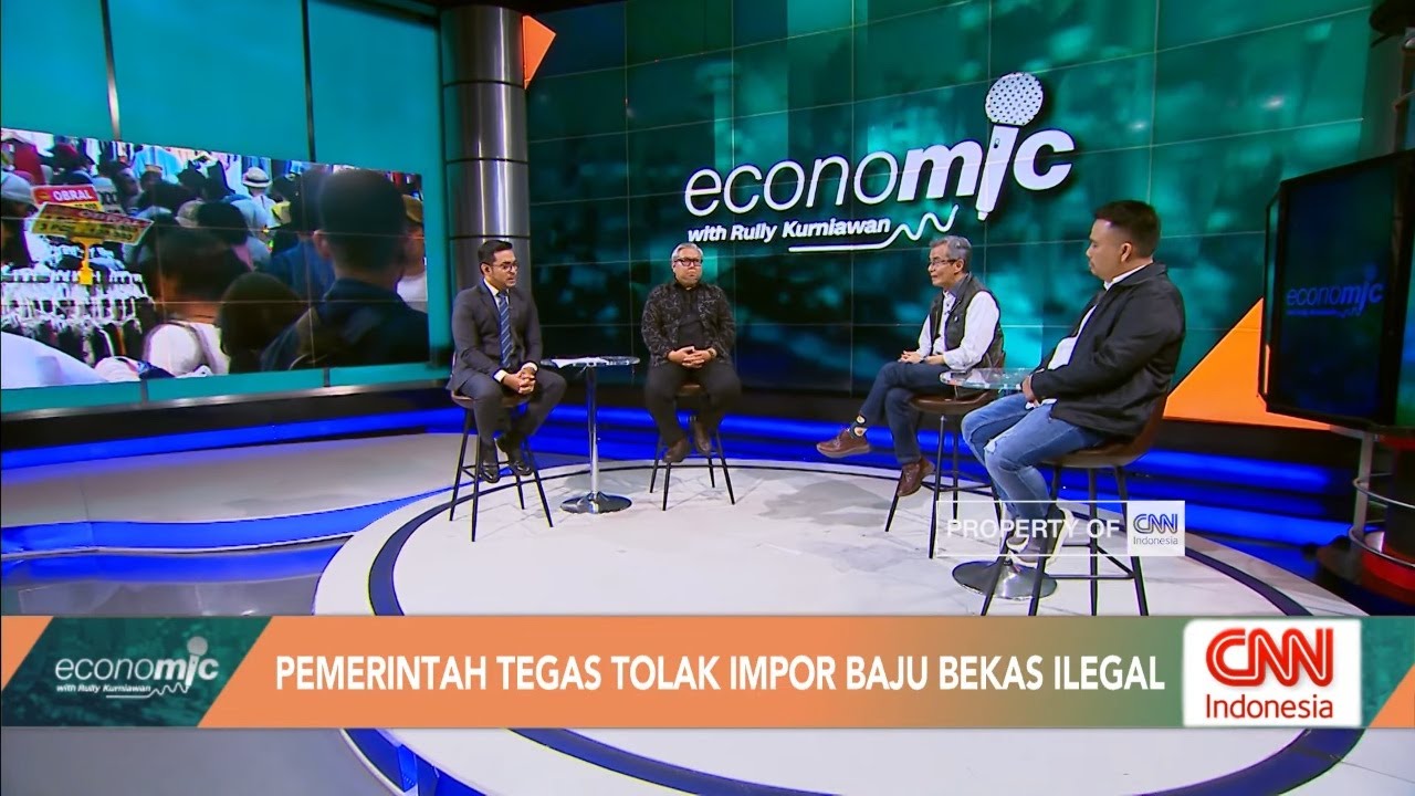 Baju Bekas Impor Ilegal, Sinyal Hilangnya Tren Thrifting? | Economic Part 1