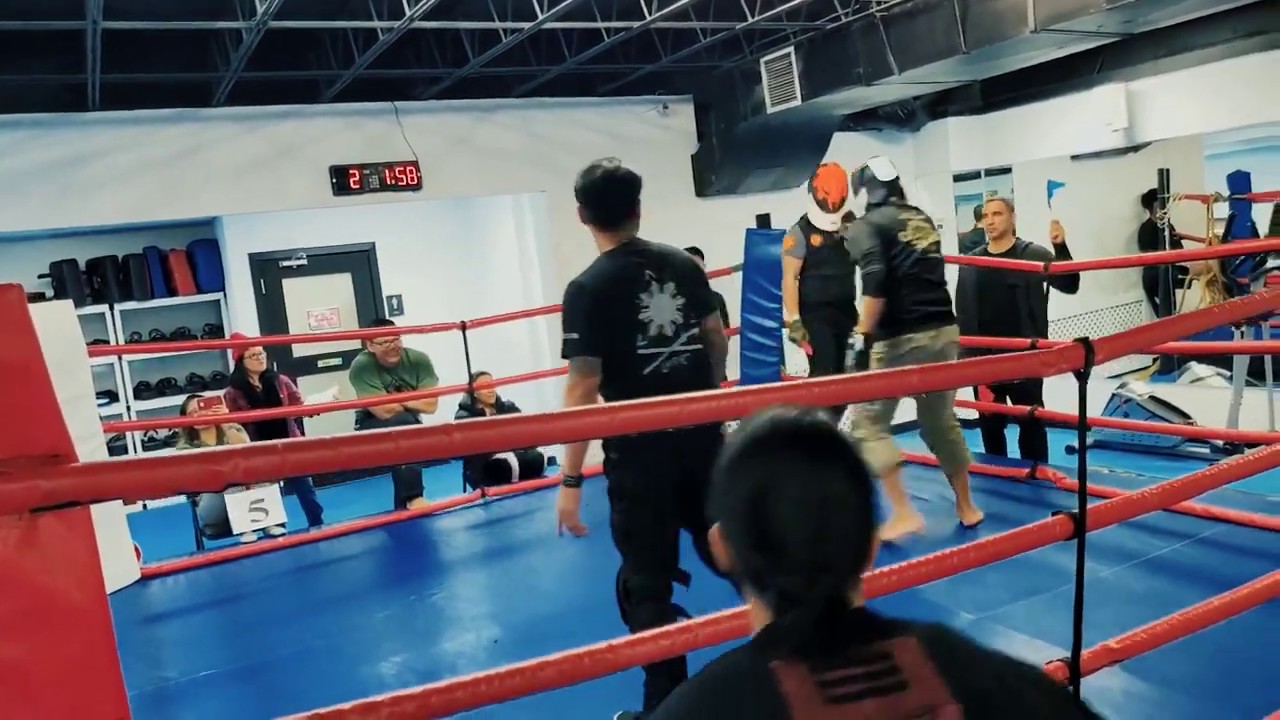 Sparring: The Artificial Necessity of Knife Defense