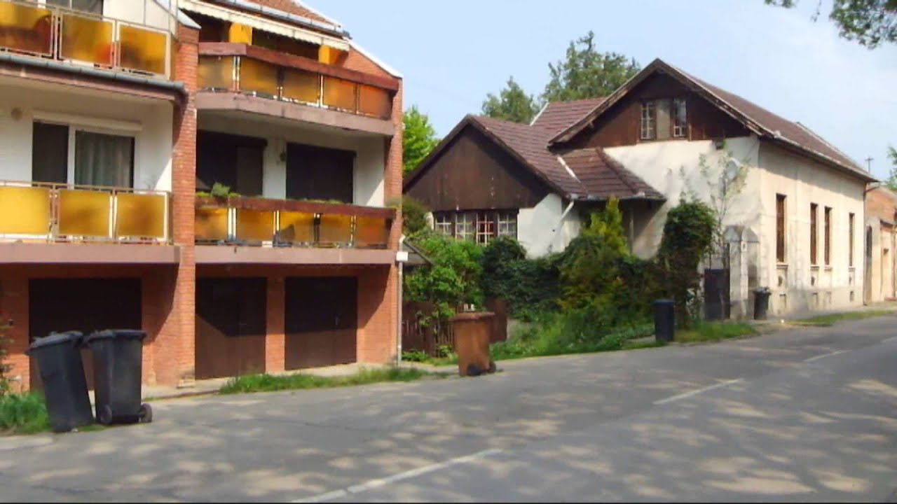 A meg&uacute;jult v&aacute;rosk&ouml;zpont (Szentes)