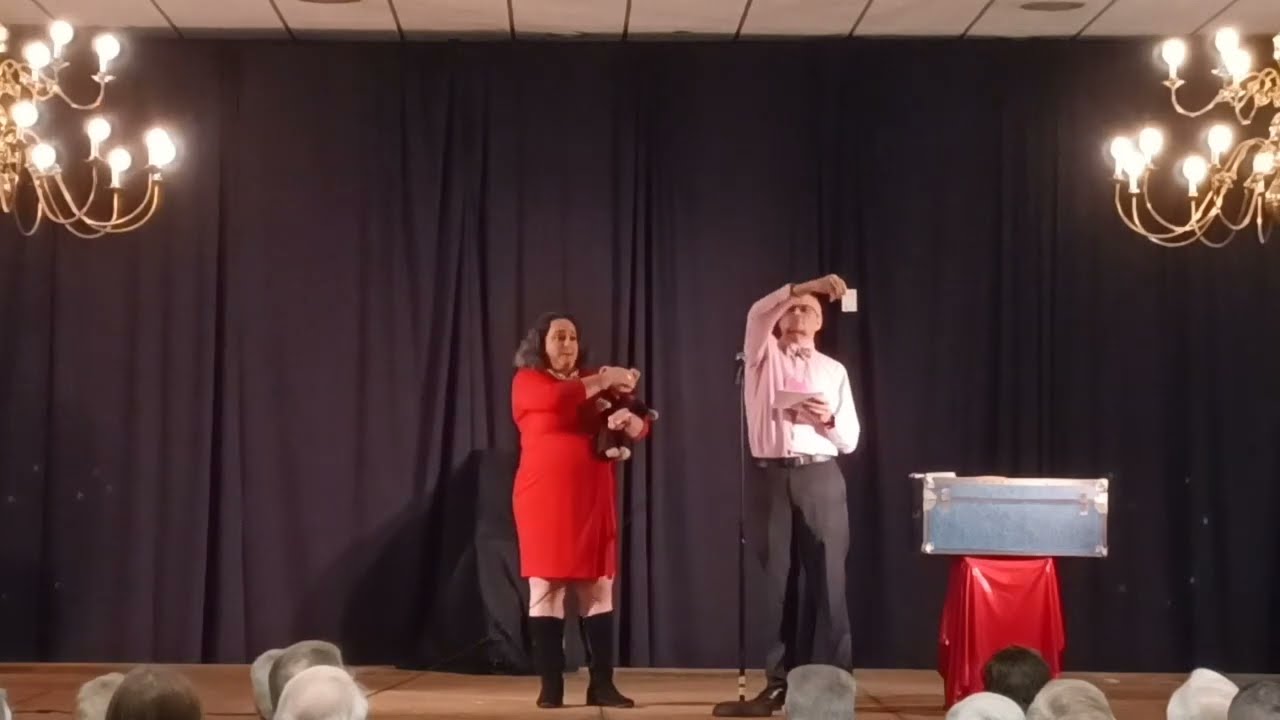 Magician at Law and Bamberg Live at the MAWNY convention, 2023