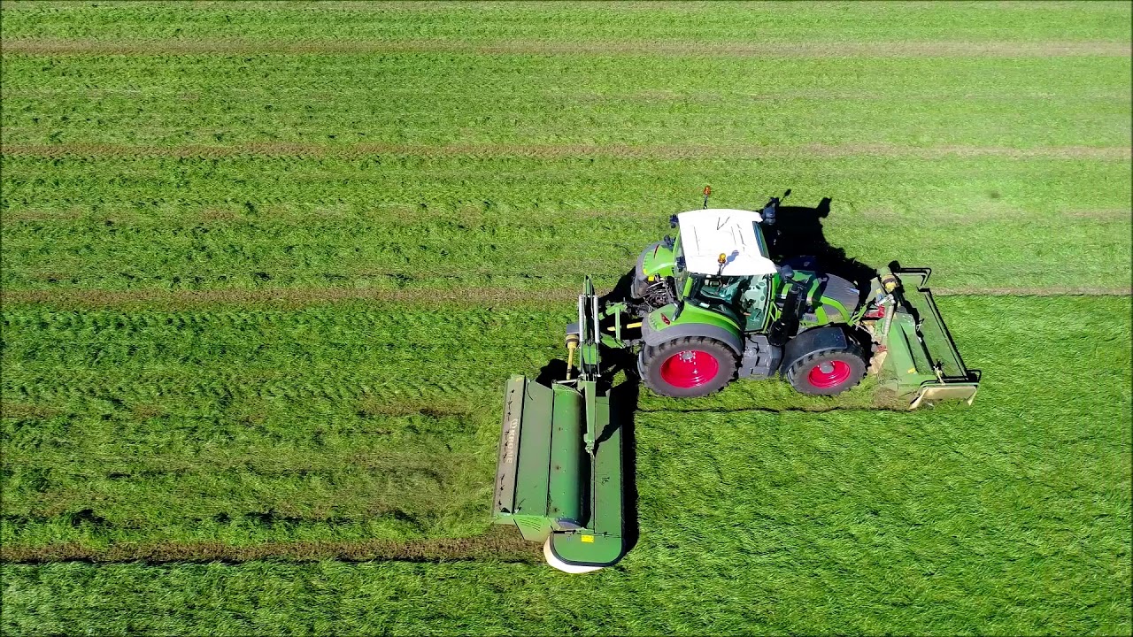 Gras maaien / Mowing grass / Gras mähen / Silage 2018 / Fendt / Krone