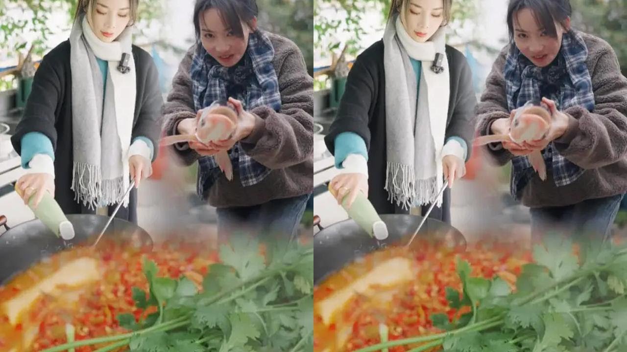 剁椒鱼头 阿英现在真的是越来越调皮了，老是捉弄铁公鸡，真的是拿她没办法。#农村美食 #农村生活 #美食