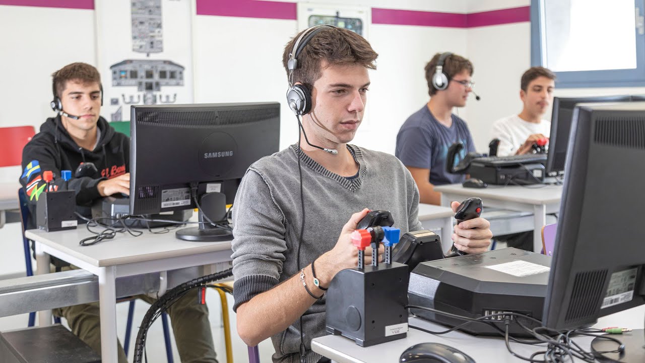 SCUOLE MANZONI - Istituto Tecnico dei Trasporti e Logistica