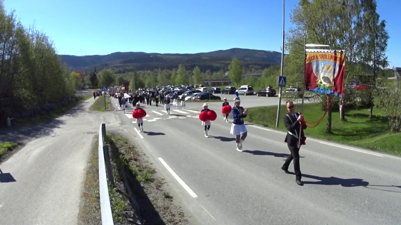 17 mai-toget Hegra 2019