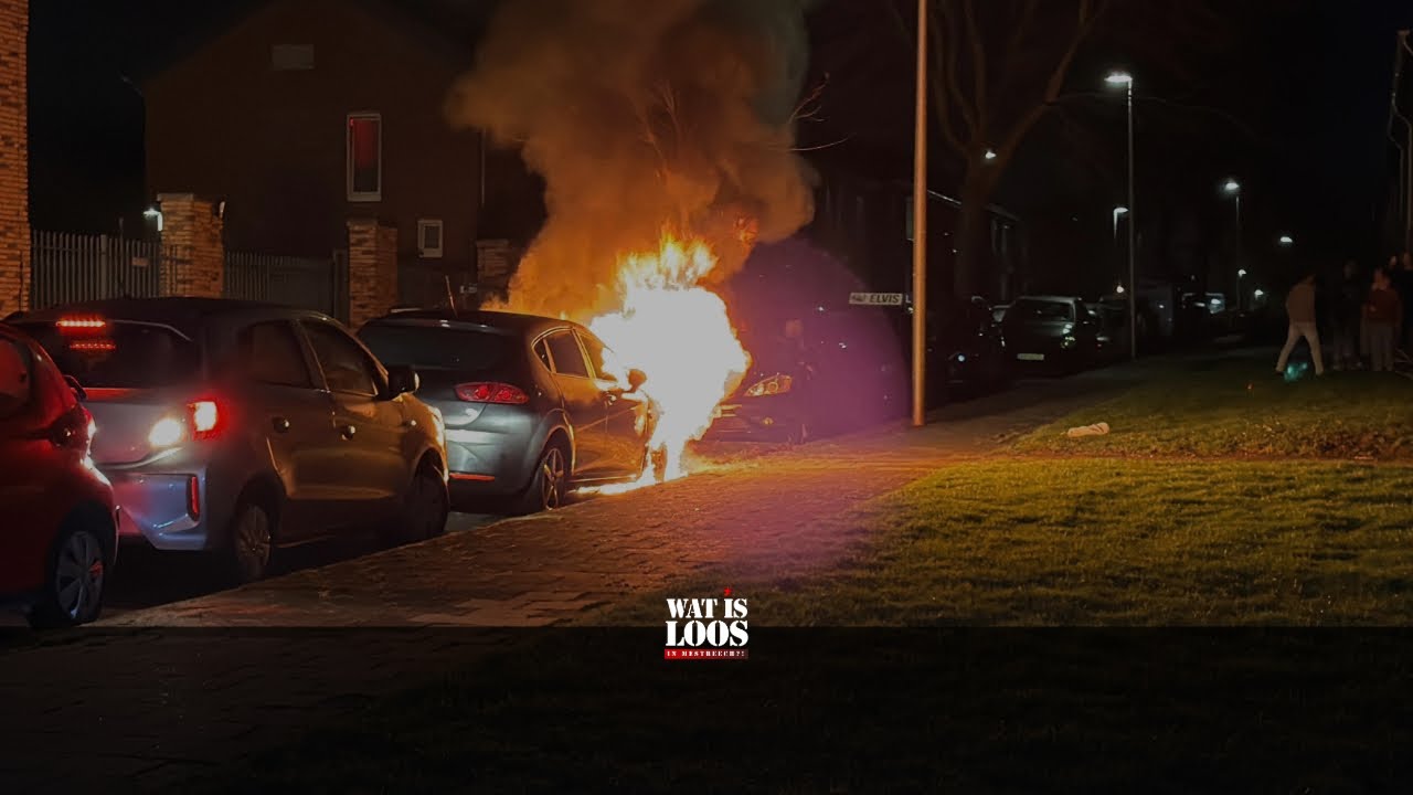 GEPARKEERDE AUTO IN BRAND IN MAASTRICHT