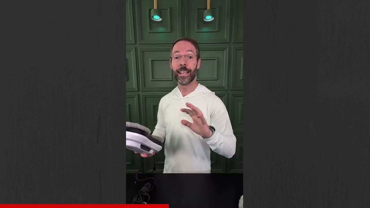 Забудьте о мытье окон и воспользуйтесь услугами этого робота-мойщика окон, который обожает свою р...