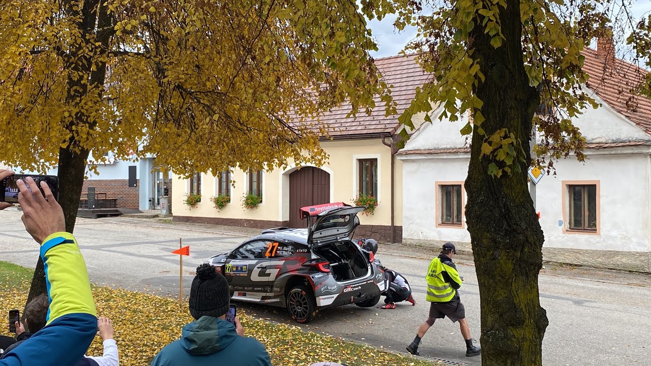Filip Mareš  Radovan Bucha - Toyota Yaris rally2 defekt CER 2025 rz Col de Jan