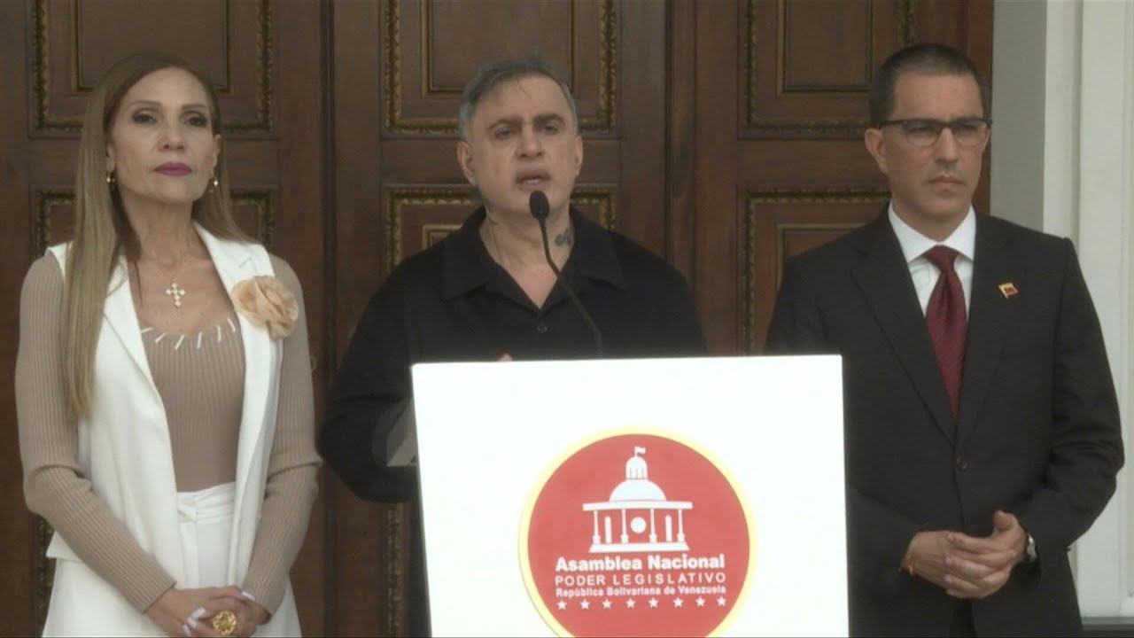 Amnistía en Venezuela debe amparar a opositores y chavistas, dice fiscal general | AFP