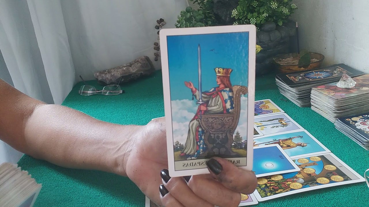 le&atilde;o 🦁m&ecirc;s de dezembro  🙌🥳grandes realiza&ccedil;&otilde;es. #le&atilde;o #leituraintuitiva  #tarointuitivo