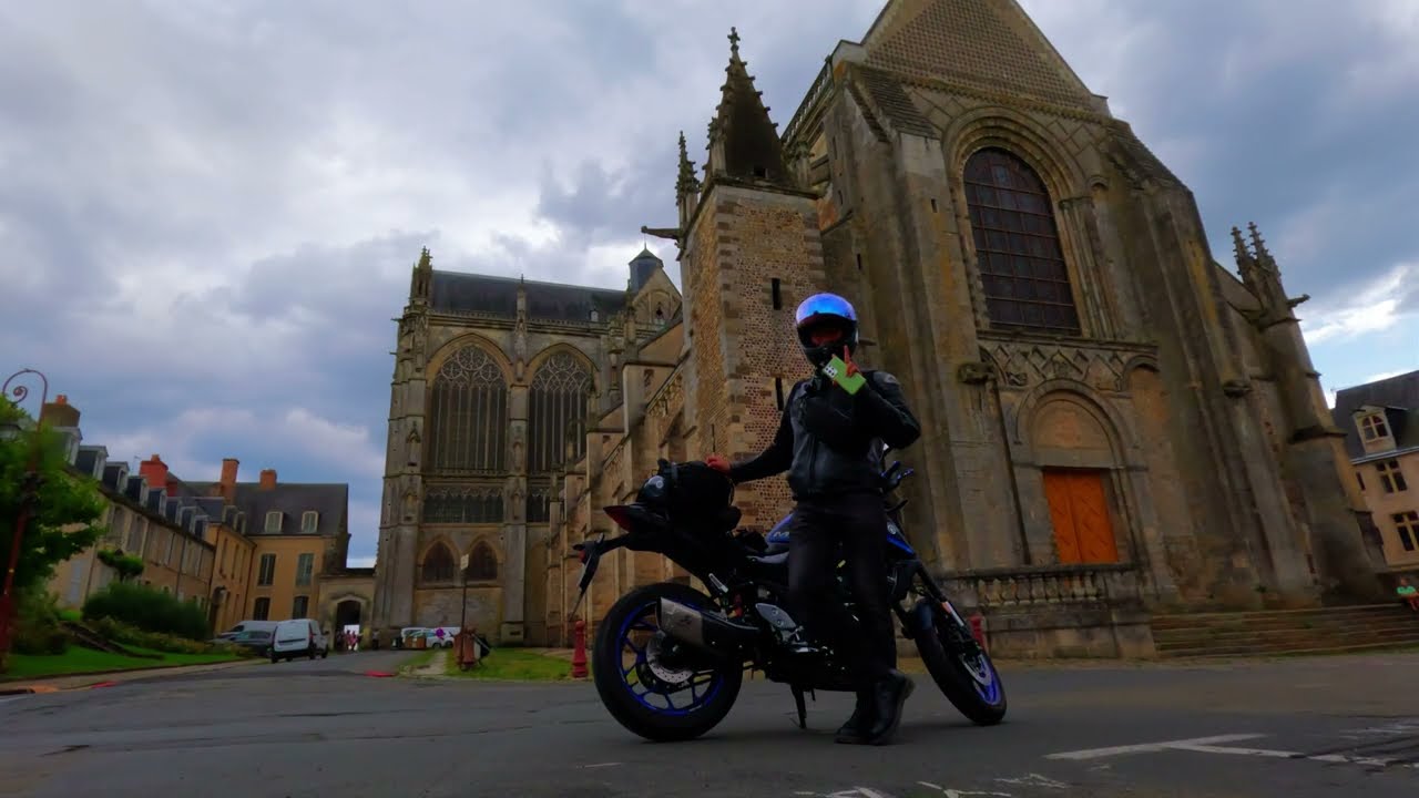 Loire Moto Journal, Pt  4 Racetracks & Lace Trail