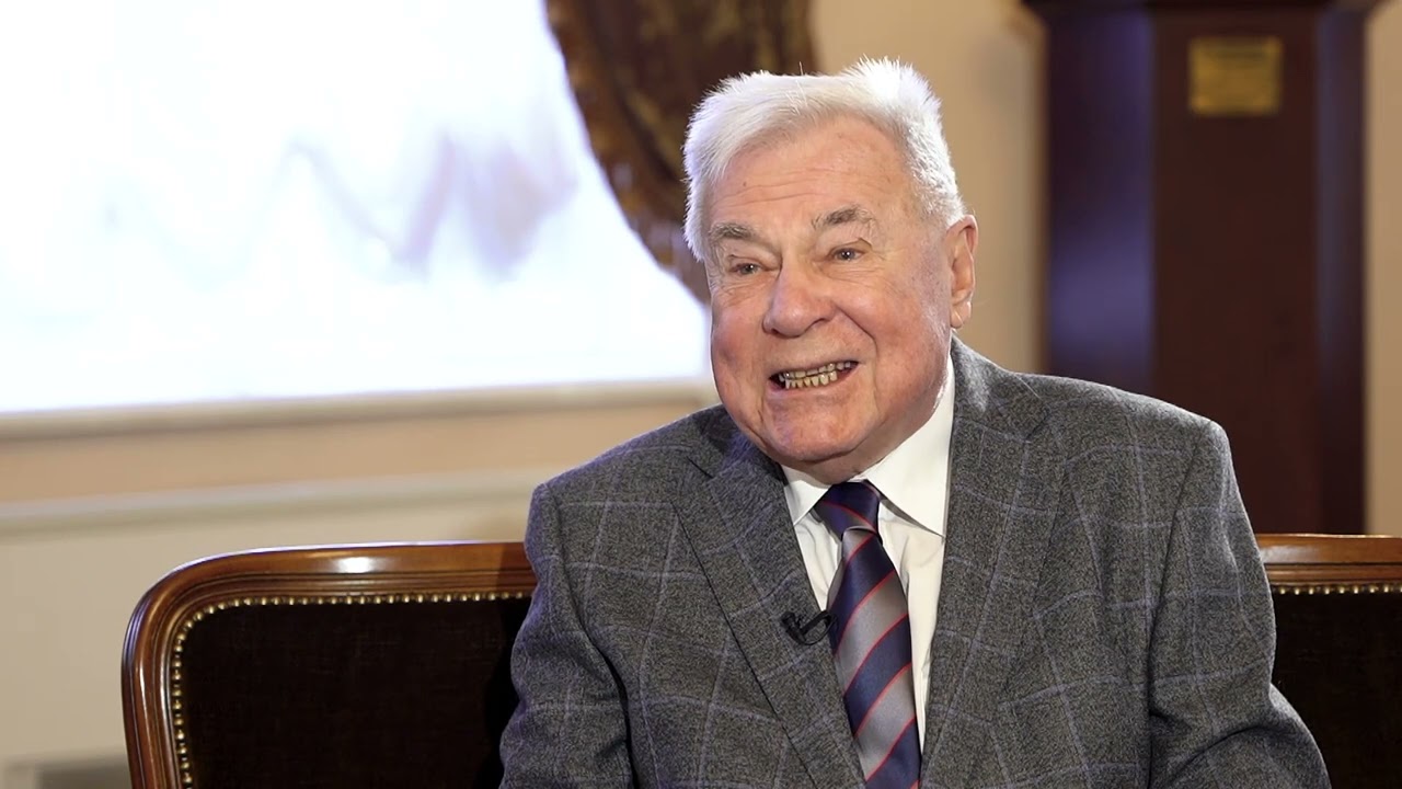 Сергей Василенко   Оживляя легенду