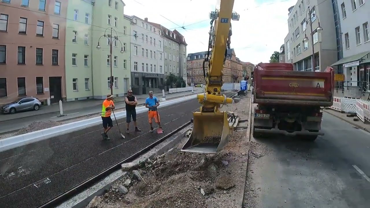 Tiefbau arbeiten/ Rail 922/ Tiltrotator Likufix/ Schillerstraße/ Mobilbagger Liebherr 918/ ActrosLKW