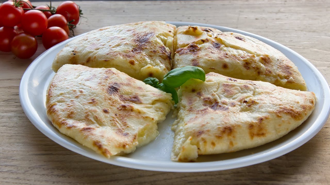 Chaczapuri czyli Gruzińska Pizza - VideoKuchnia.pl
