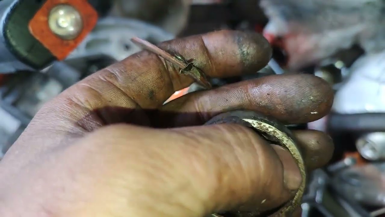 SYM JOYMAX İ ABS Şanzıman tamiri ve püf noktaları arka disk değişimi