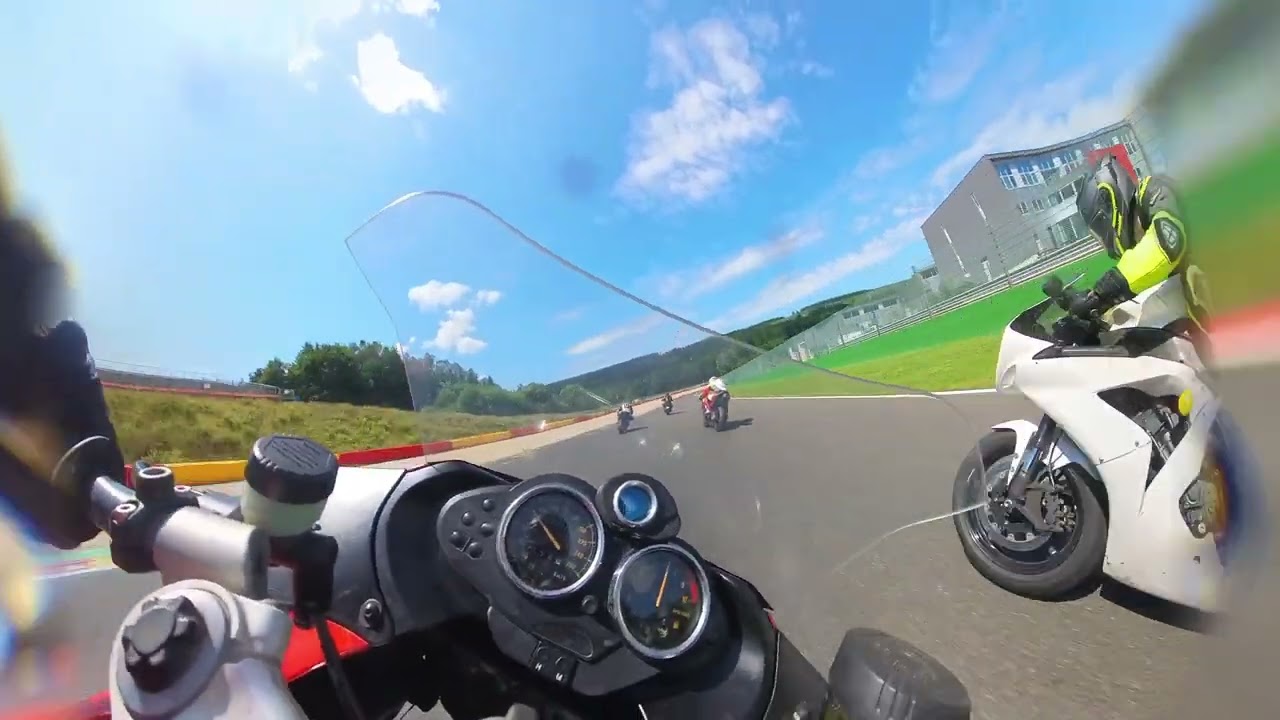 BMW R1100S at Spa-Francorchamps trackday #4