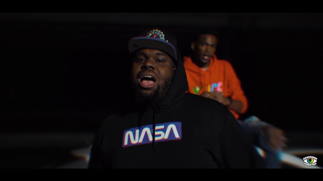 Shakeem Jamal-Tryna Ball ft JhonnyIam (Official Video)
