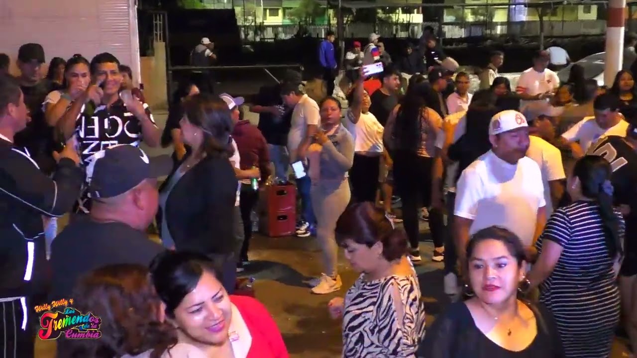 NOS QUEREMOS Y QUE -  VICO Y SU GRUPO KARICIA - FELIZ CUMPLESÑOS BETO DE PUENTE NUEVO