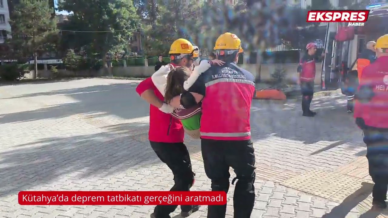 Kütahya’da deprem tatbikatı gerçeğini aratmadı