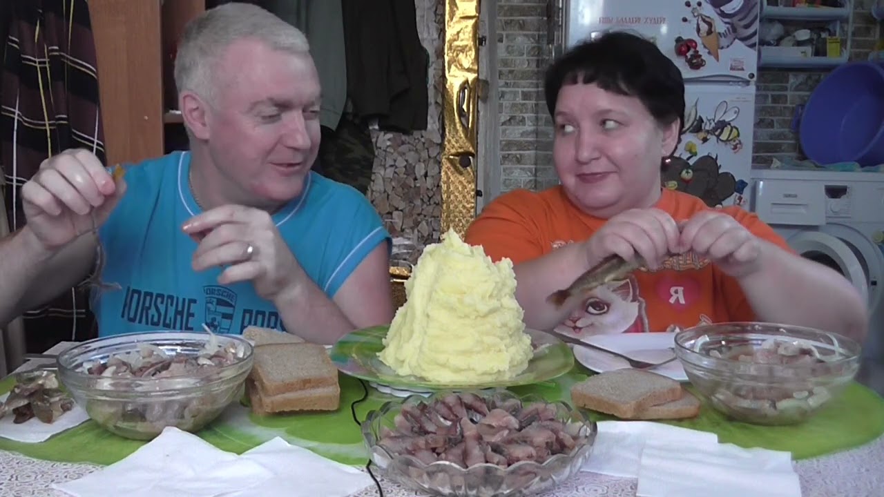 MUKBANG RUSSIA|ПЮРЕШКА И СЕЛЬДЬ ХК и СС| КОРЮШКА ХК, ЛИМОНАД,  ВКУСНО!!!