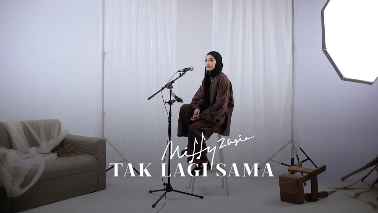 Tak Lagi Sama - Noah (Cover by Mitty Zasia) #Pukul21