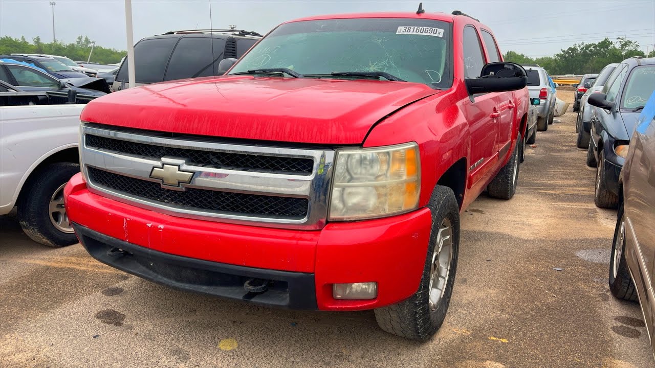 Copart Walk Around 5-6-21 + TRUCK TIME!!