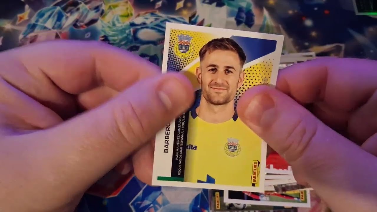 ABERTURA DE 10 SAQUETAS DE FUTEBOL 25/26 PANINI
