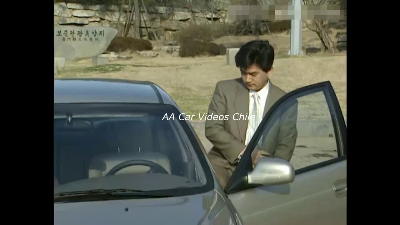 Daewoo Leganza 1997 Corea del Sur Video de Presentación