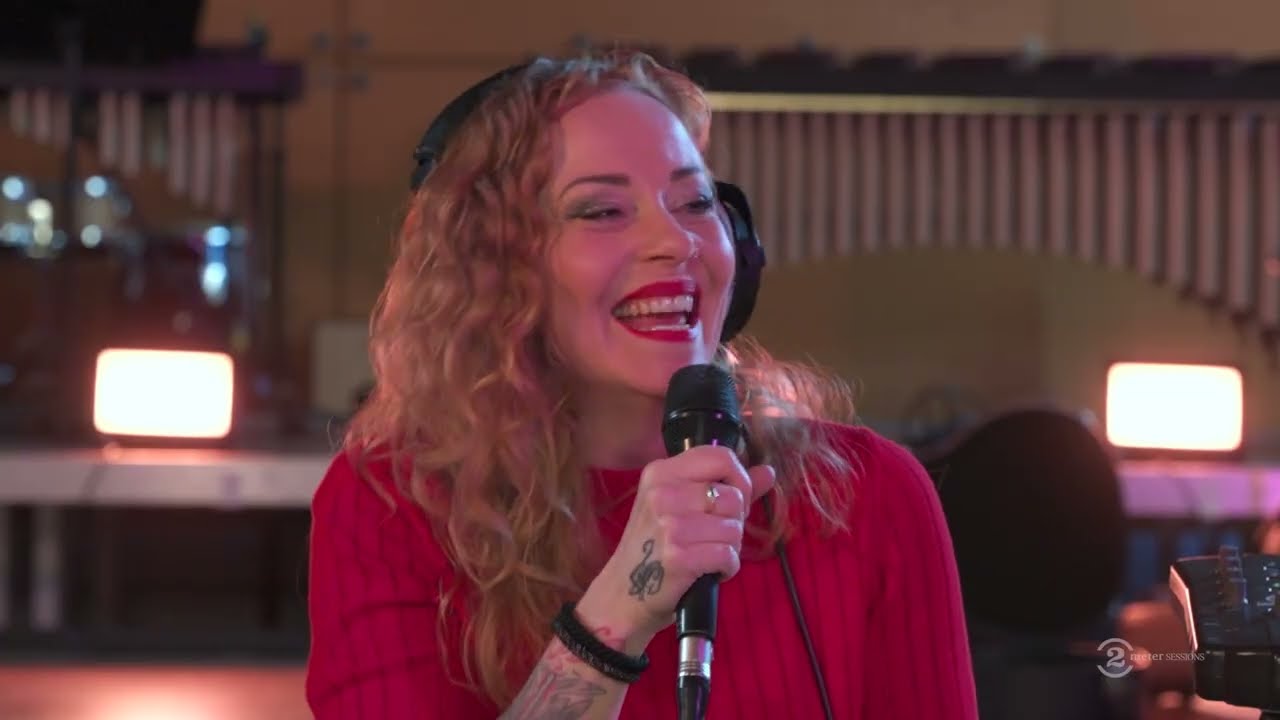 ANNEKE VAN GIERSBERGEN | 2 Meter Sessions 2025: One More Nanosecond, Survive & More Live