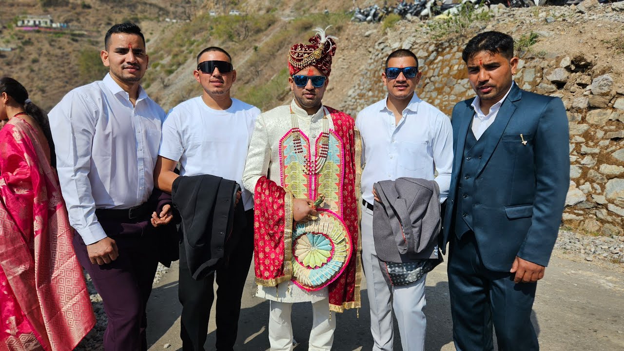 Saadi ka dusra din hum chle barat mai ! Mala village!  #youtube#pahadiwedding#uttarakhand 