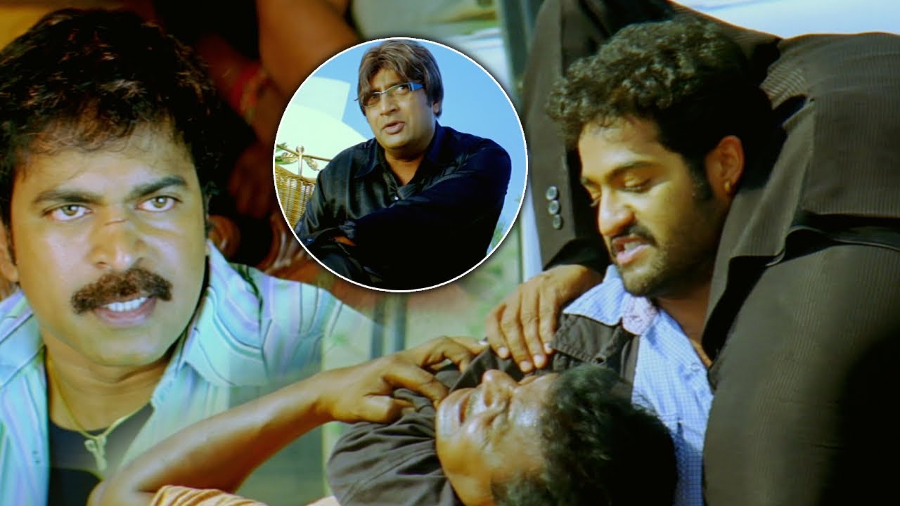 Junior NTR's Ultimate Mass Entry & Fight | Njananu Boss Malayalam Movie Scenes| Prakashraj